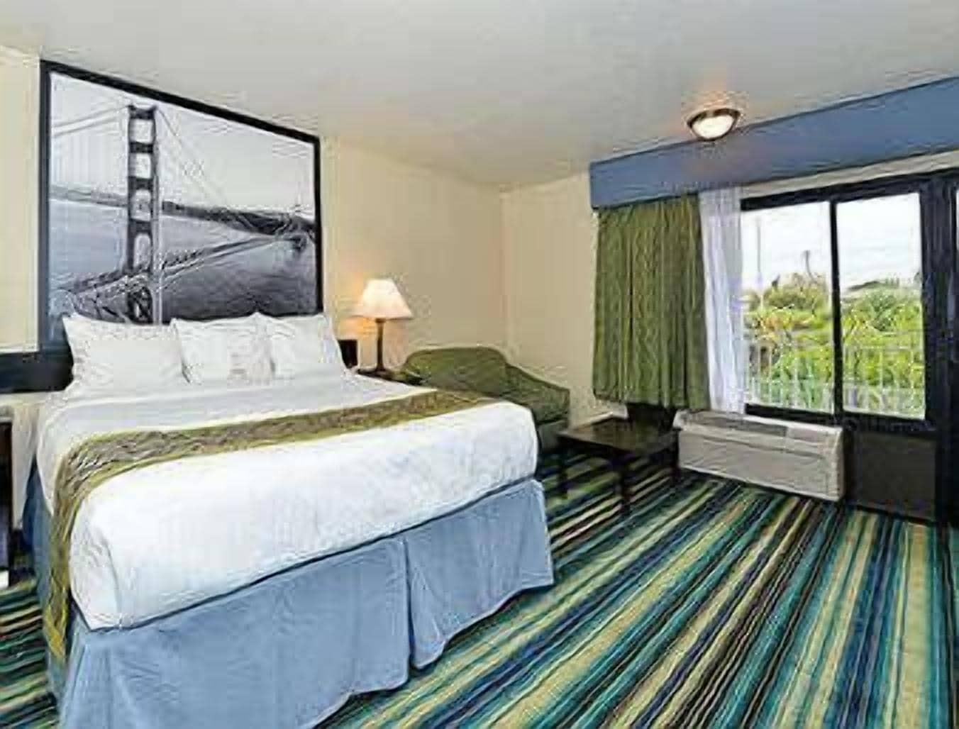 ซูเปอร์ 8 บาย วินด์แฮม วัลเลโฮ/นาปา แวลเลย์ Hotel บาเยโค ภายนอก รูปภาพ