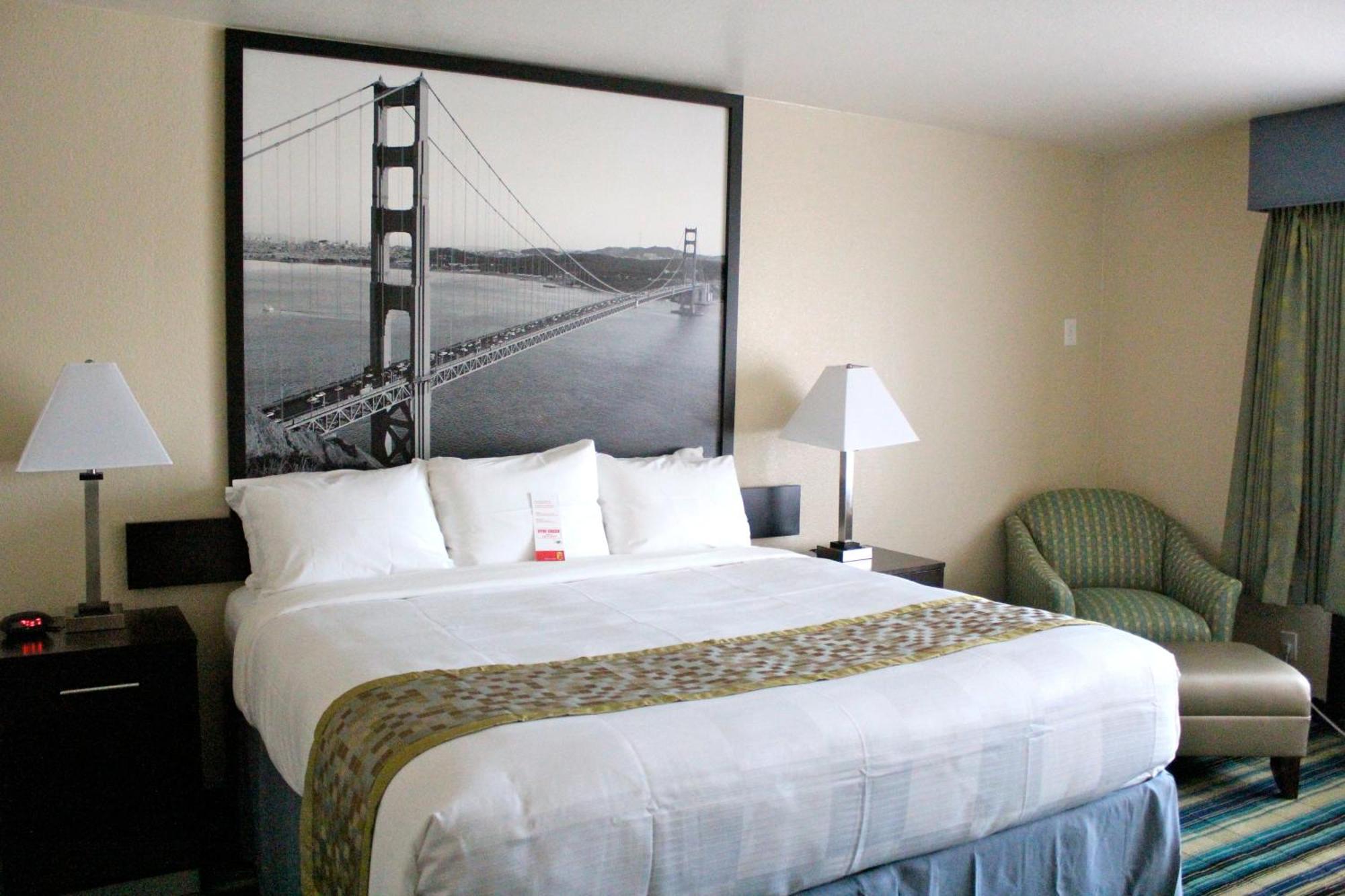 ซูเปอร์ 8 บาย วินด์แฮม วัลเลโฮ/นาปา แวลเลย์ Hotel บาเยโค ภายนอก รูปภาพ